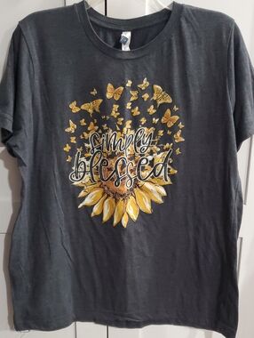 Simply Blessed Sunflower Graphic Tee - Charcoal Black